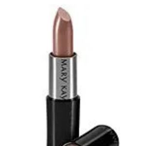 Mary Kay Mocha Freeze and Raisinberry creme lipstick